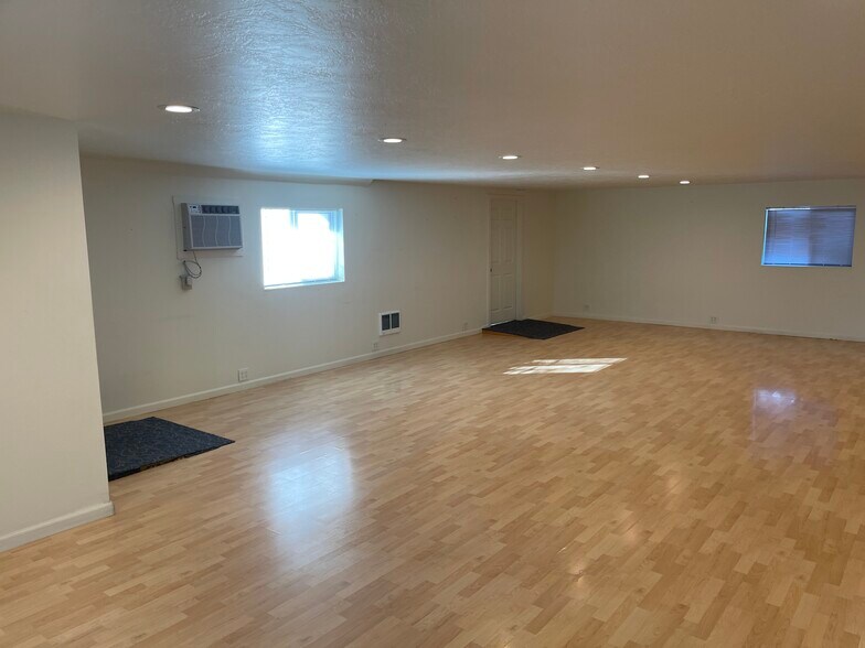 More Photos Of 1715 N Oregon St, Ontario Office For Lease