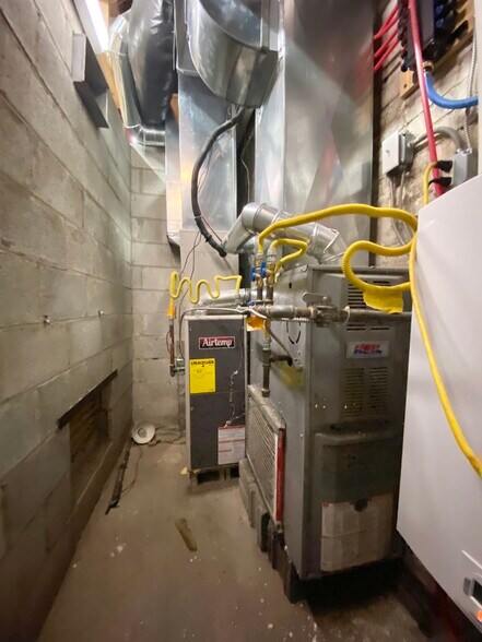 More Photos Of 8329 Delaware Ave, Upper Darby Service For Sale