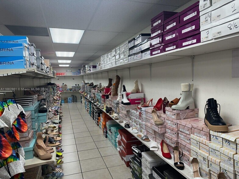 More Photos Of 1767 W 37th St, Hialeah Warehouse For Sale