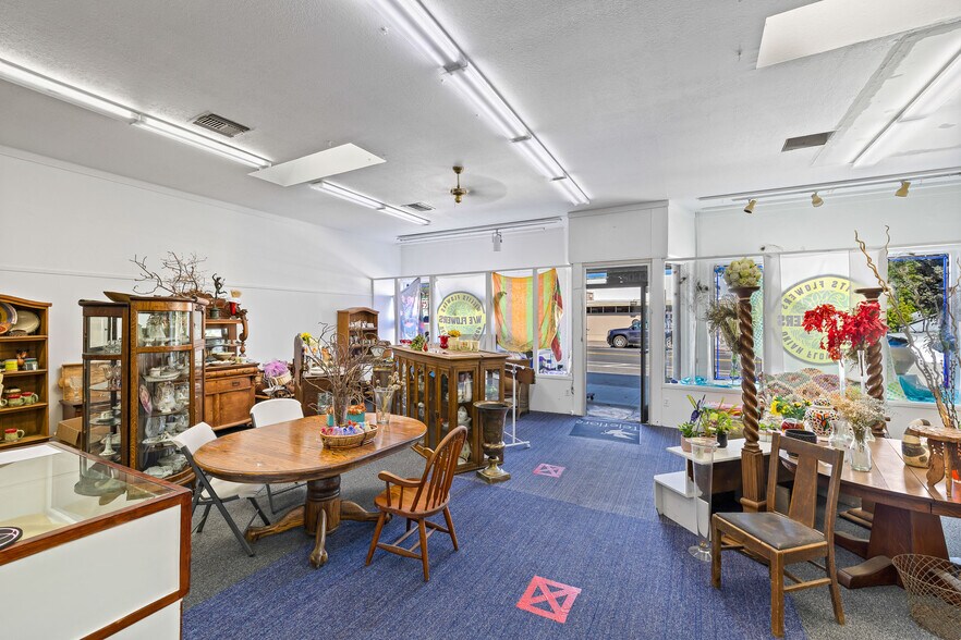 More Photos Of 242 S Main St, Willits Freestanding For Sale