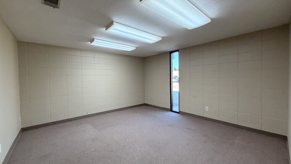 More Photos Of 310 S Union Ave, Springfield Manufacturing For Lease