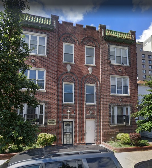 Primary Photo Of , Jackson Heights Office For Sale