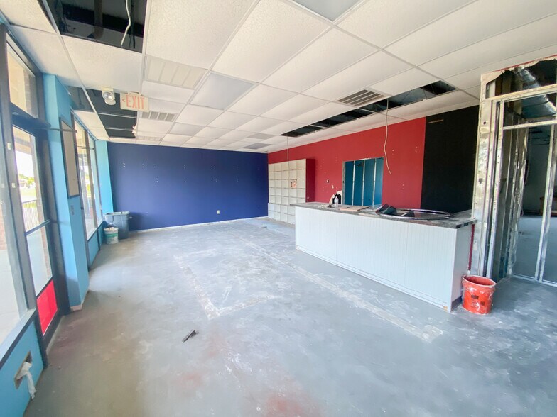 More Photos Of 100 Walkers Village Way, Walkersville General Retail For Lease