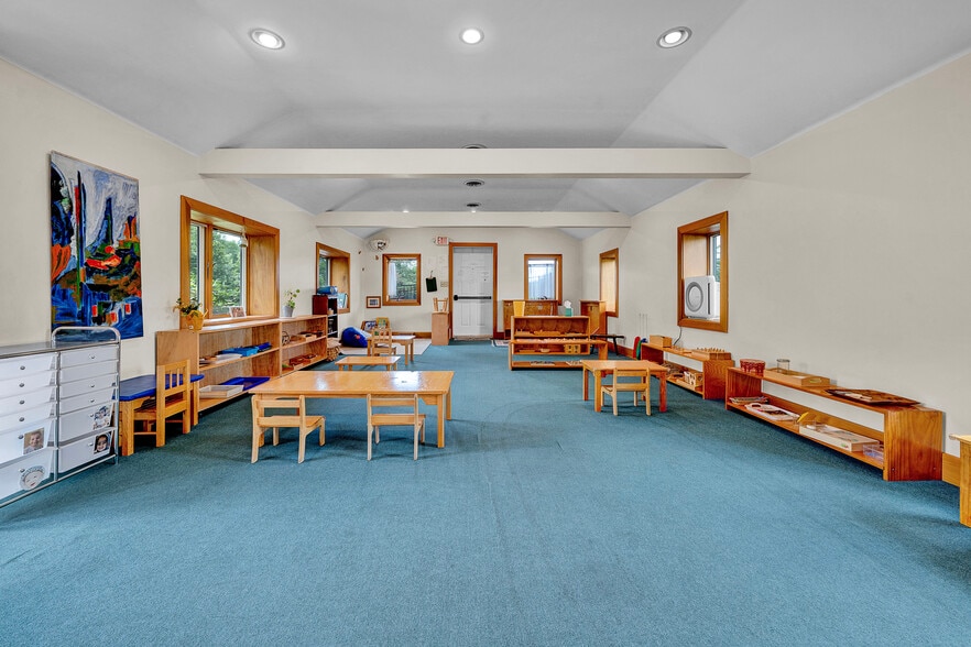 More Photos Of 188 W Ridge Pike, Royersford Schools For Sale