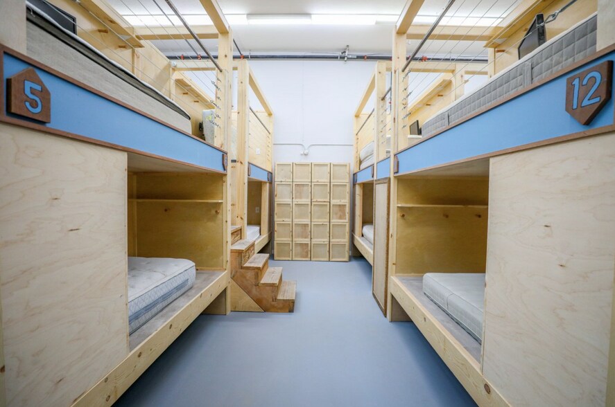 More Photos Of 2424 Lombard St, San Francisco Office Residential For Lease