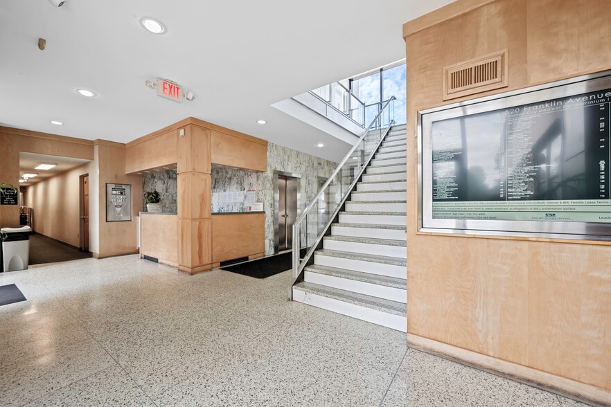 More Photos Of 520 Franklin Ave, Garden City Medical For Sale