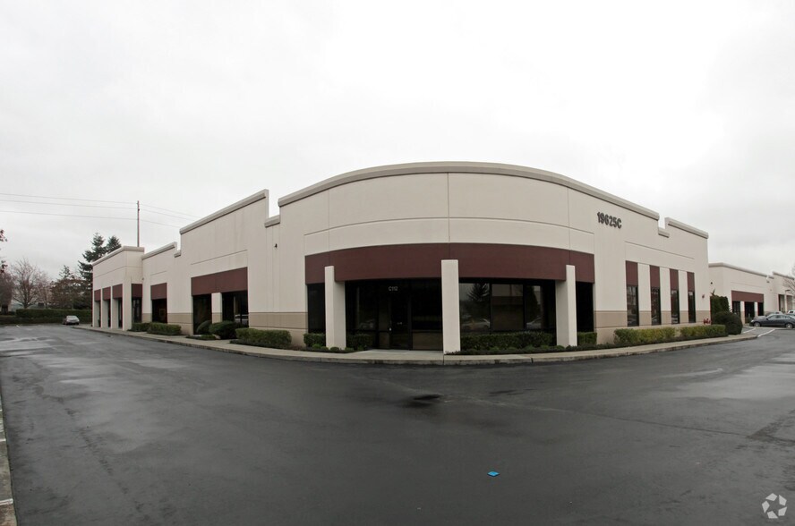 More Photos Of 19625 62nd Ave S, Kent Light Manufacturing For Lease