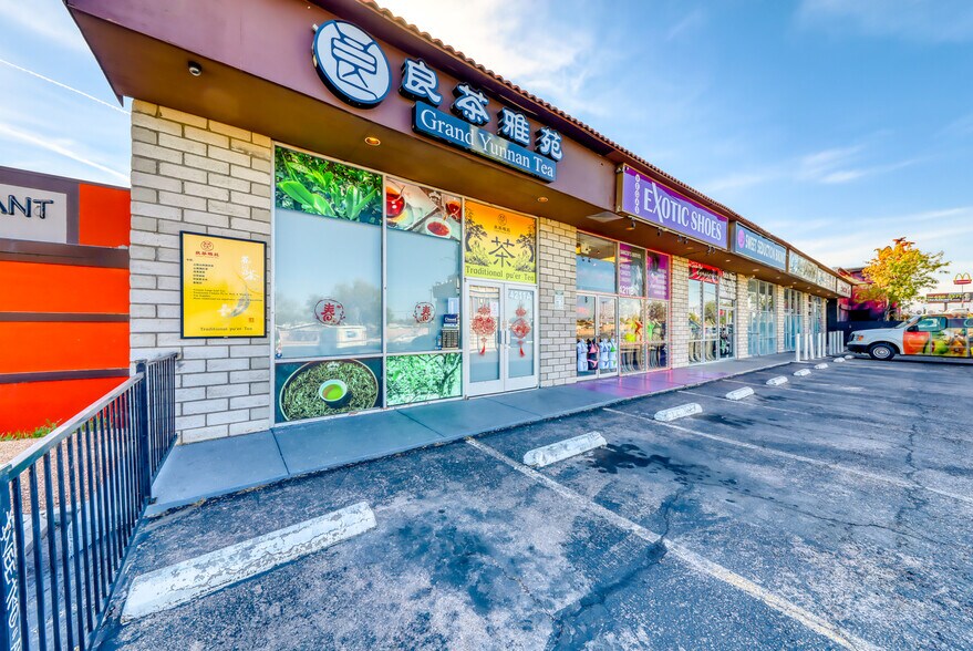 More Photos Of 4211 W Sahara Ave, Las Vegas Storefront Retail Office For Lease