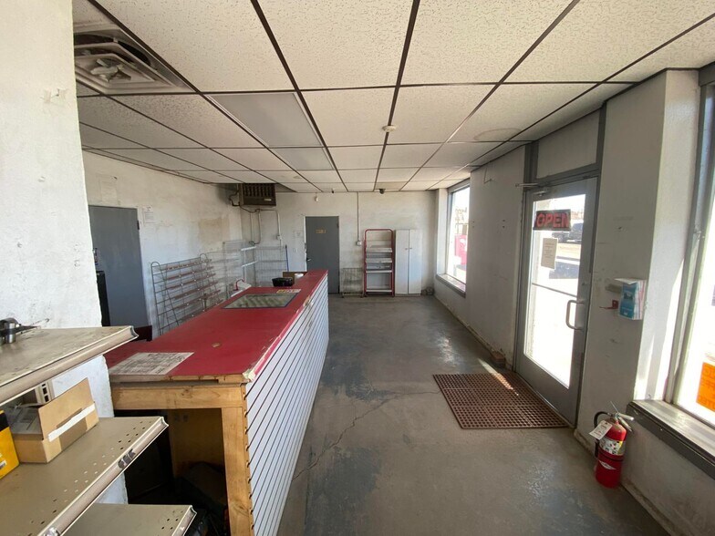 More Photos Of 925 Main St, Walsenburg Service Station For Sale