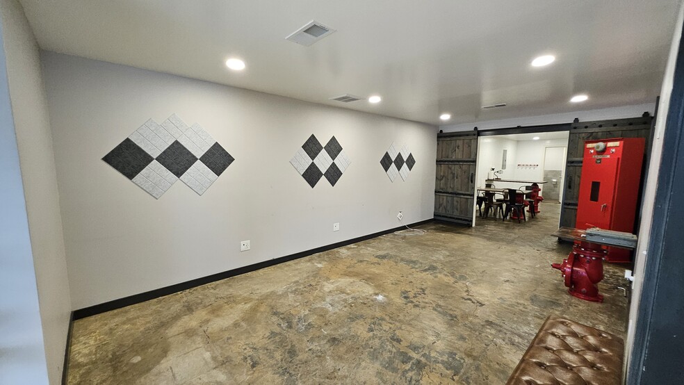 More Photos Of 1211 Holland St, Houston Flex For Sale