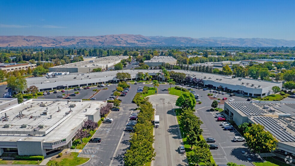 More Photos Of 2040-2060 Corporate Ct, San Jose Research And Development For Lease