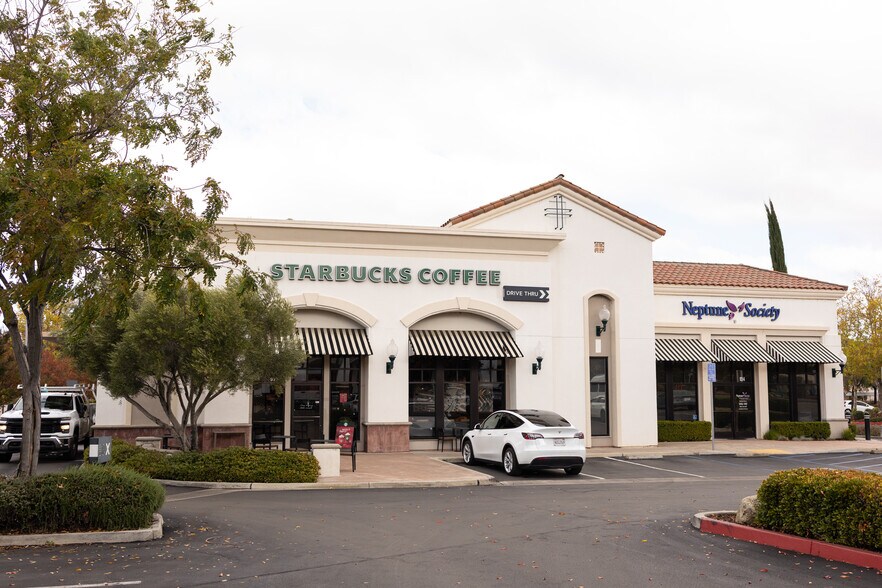 More Photos Of 905 El Camino Real, Atascadero Unknown For Lease