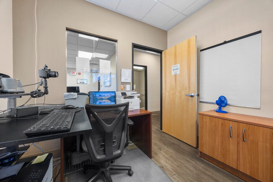 More Photos Of 9187 W Flamingo Rd, Las Vegas Medical For Sale