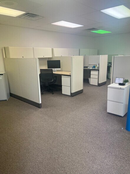 More Photos Of 171 Green Meadows Dr S, Lewis Center Office Residential For Sale