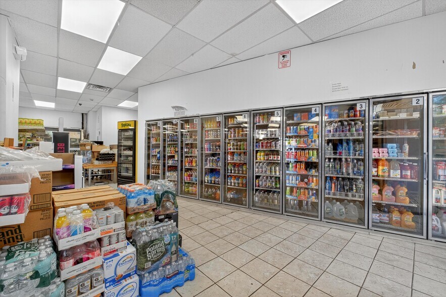 More Photos Of 4 Oscawana Lake Rd, Putnam Valley Supermarket For Sale