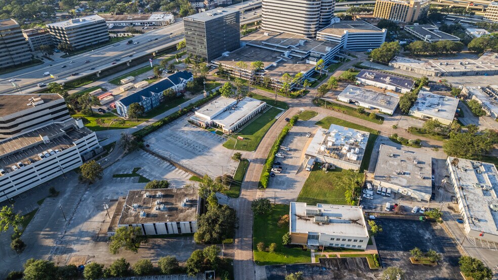 More Photos Of 2110 E Governors Cir, Houston Light Manufacturing For Sale