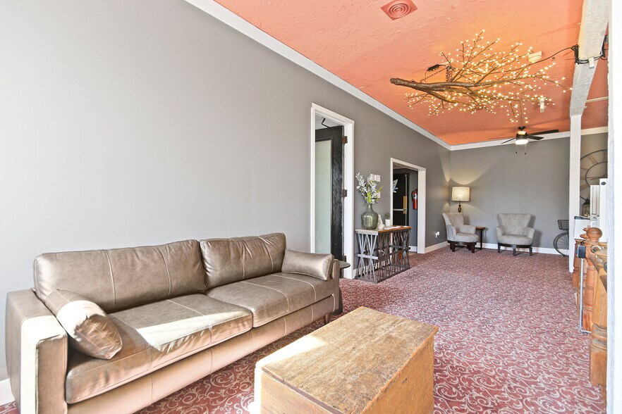 More Photos Of 105 Coal st, Mexico Specialty For Sale