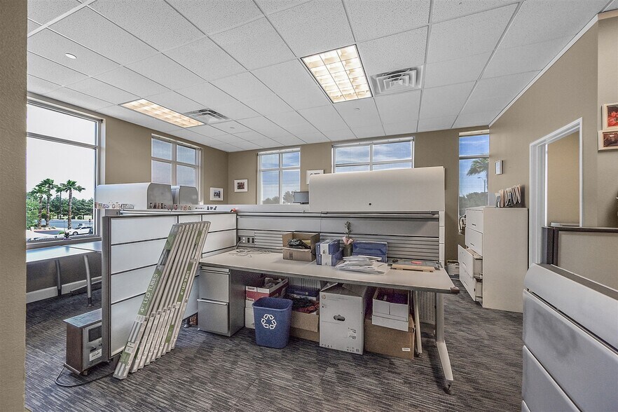 More Photos Of 6785 Eastern Ave, Las Vegas Office For Sale