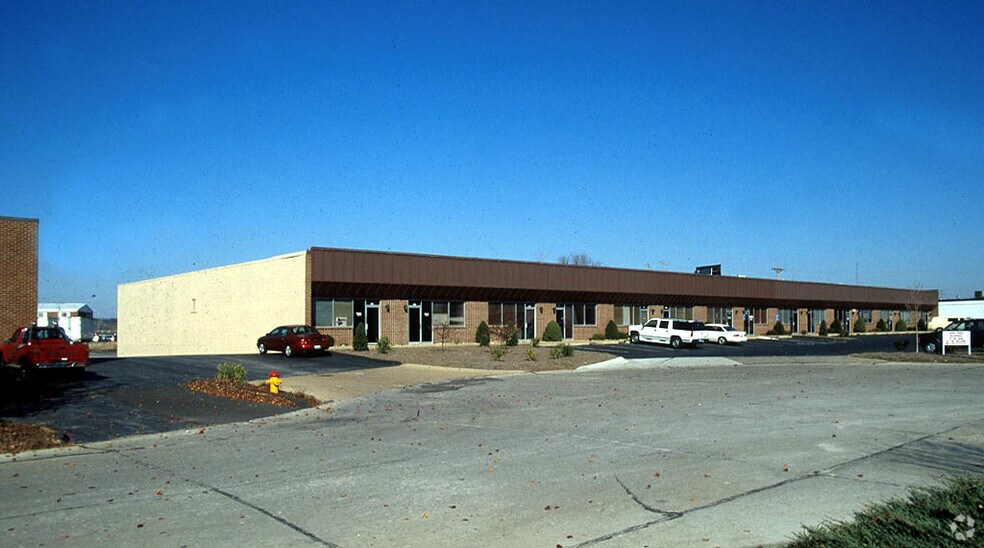 More Photos Of 731-759 Merus Ct, Fenton Warehouse For Lease