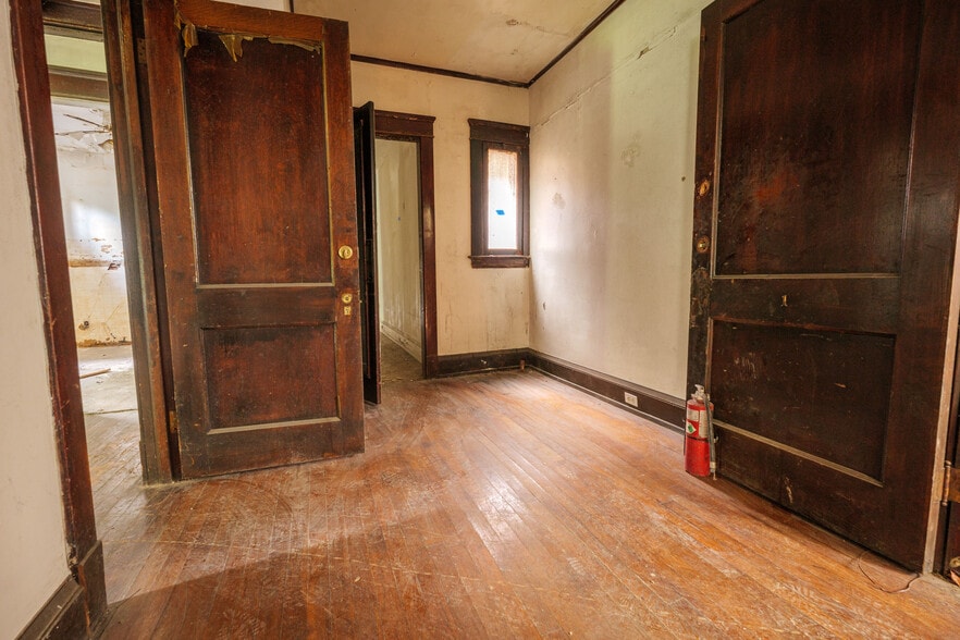 More Photos Of 1780 E 89th St, Cleveland Apartments For Sale