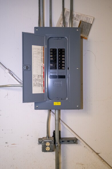 More Photos Of 700 Sunset Pond Ln, Bellingham Industrial For Sale