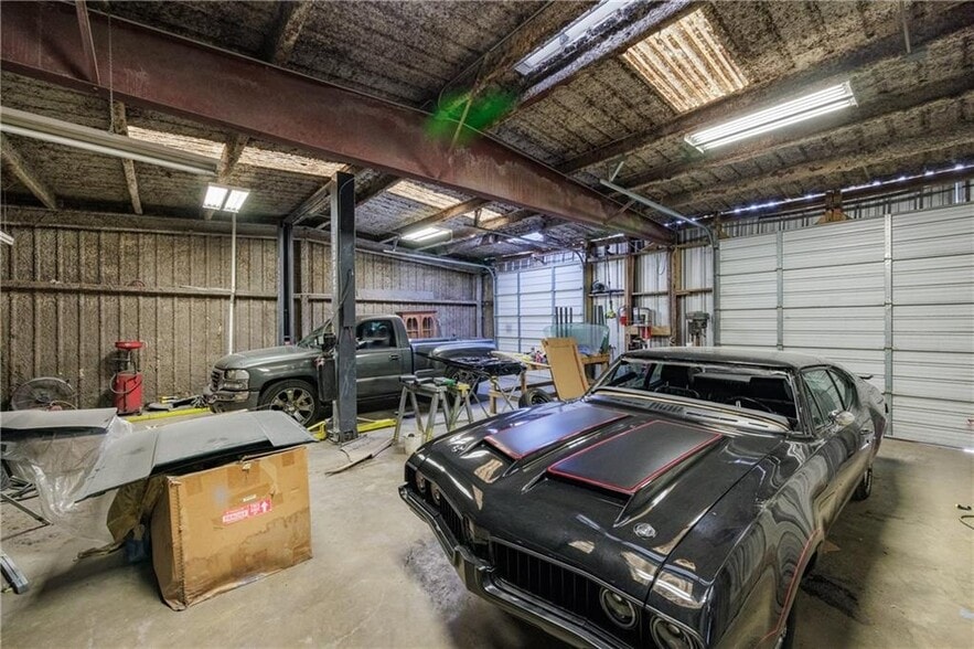 More Photos Of 610 N Port Ave, Corpus Christi Auto Dealership For Sale