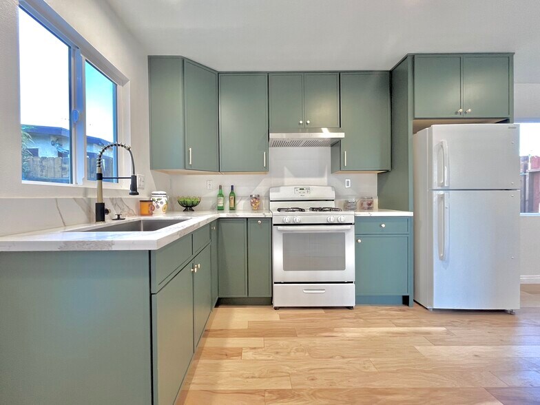 More Photos Of 938 E Sandra Ave, Arcadia Apartments For Sale