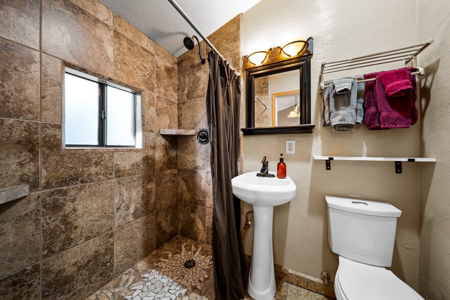 More Photos Of 2089 E White Mountain Blvd, Pinetop Hotel For Sale