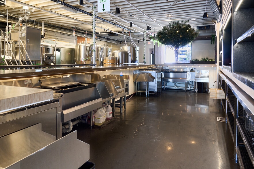 More Photos Of 1421 S Main St, Las Vegas Restaurant For Lease
