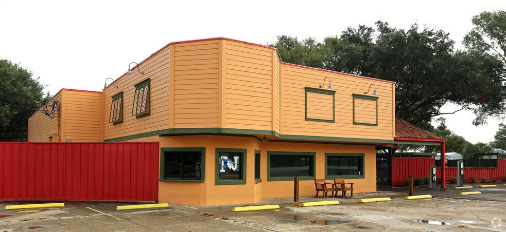 Primary Photo Of 15407 Highway 36, Needville Restaurant For Sale