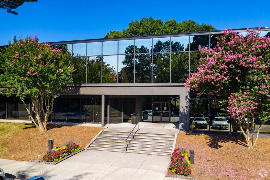 More Photos Of 6025 The Corners Pky, Peachtree Corners Unknown For Lease