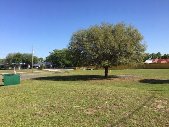 More Photos Of 18324 E Colonial Dr, Orlando Auto Dealership For Sale