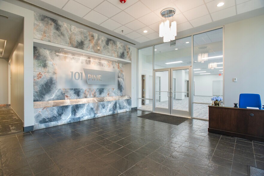 More Photos Of 101 N Pine St, Spartanburg Office For Lease