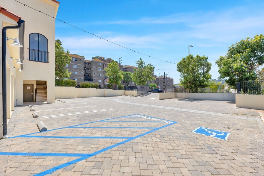 More Photos Of 4671-4681 Huntington Dr S, Los Angeles Storefront Retail Office For Sale