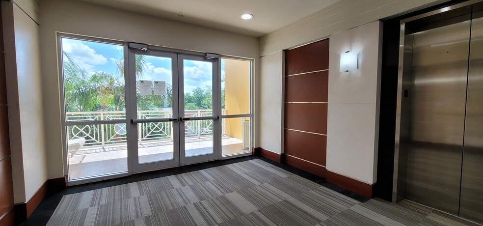 More Photos Of 14400 NW 77th Ct, Miami Lakes Office For Lease