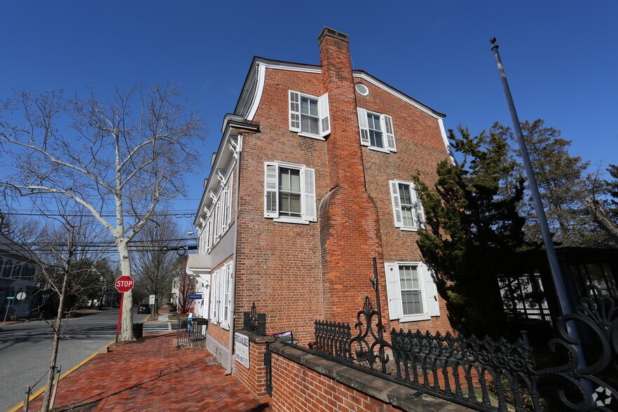 More Photos Of 101 Farnsworth Ave, Bordentown Office For Sale