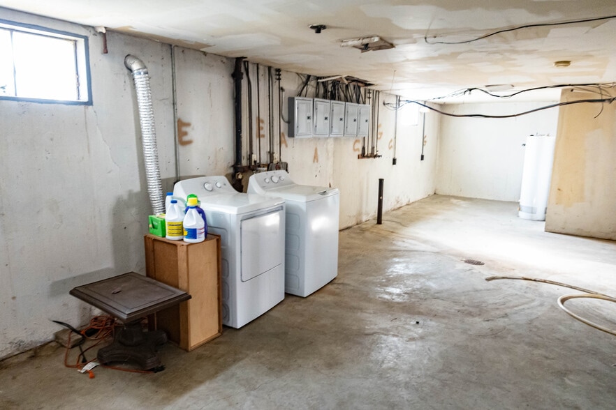 More Photos Of 8331 Duryea Ave, Saint Louis Apartments For Sale