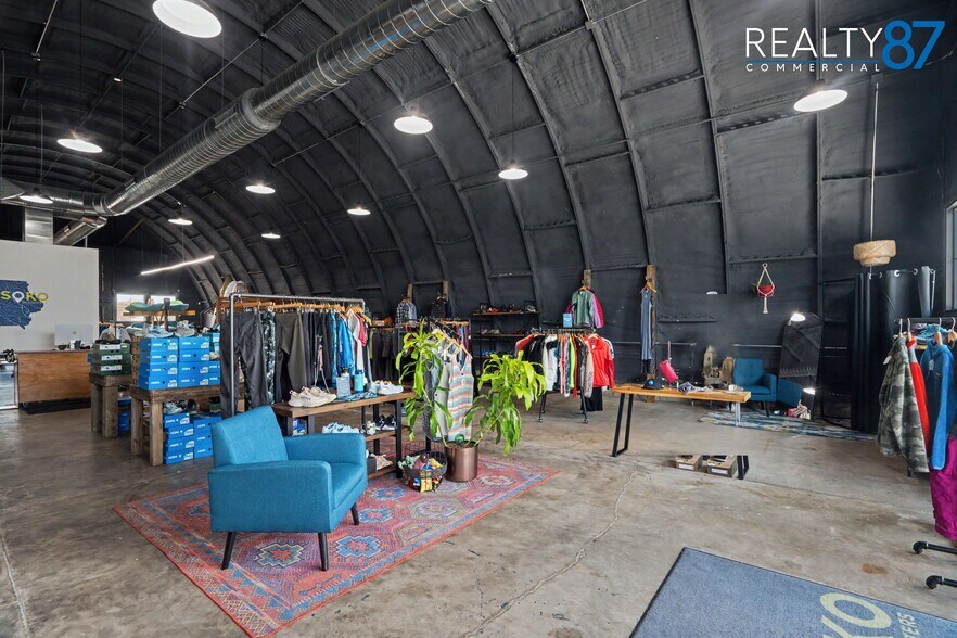 More Photos Of 44 17th Ave SW, Cedar Rapids Warehouse For Lease