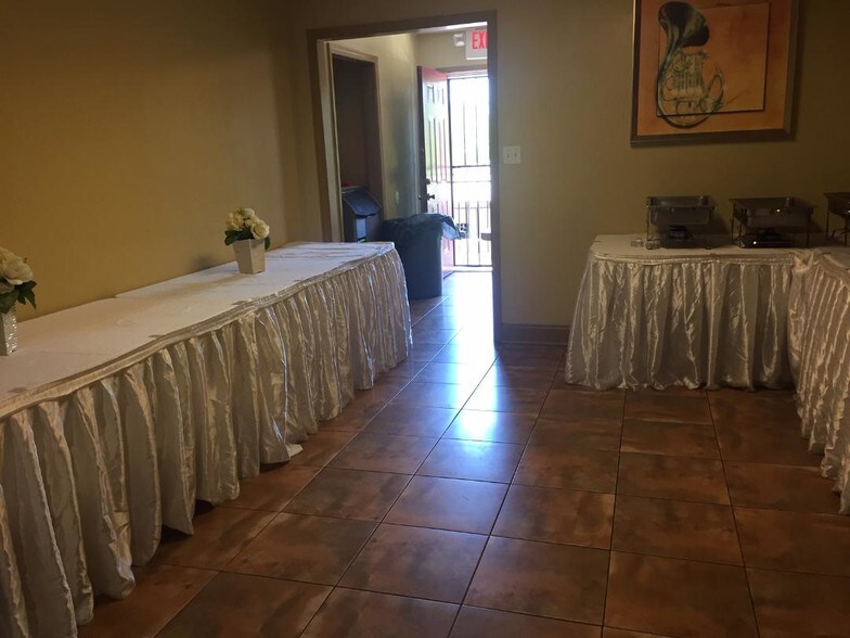 More Photos Of 4701 Downman Rd, New Orleans Bar For Lease