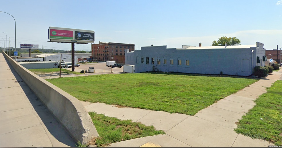 Primary Photo Of 514 Iowa St, Sioux City Land For Sale