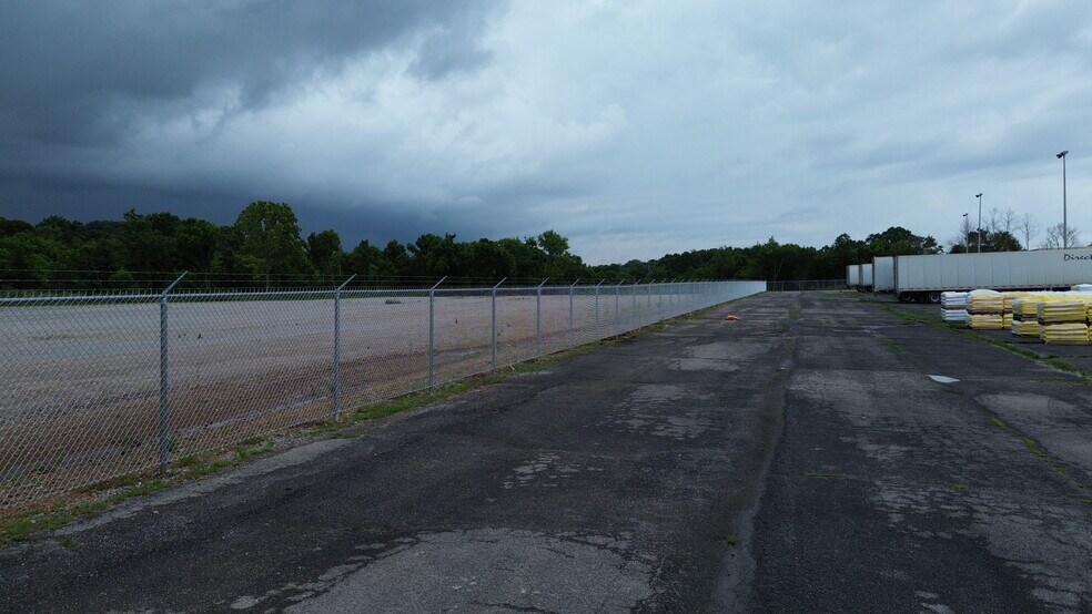 More Photos Of 981 Industrial Park Rd, Columbia Land For Lease