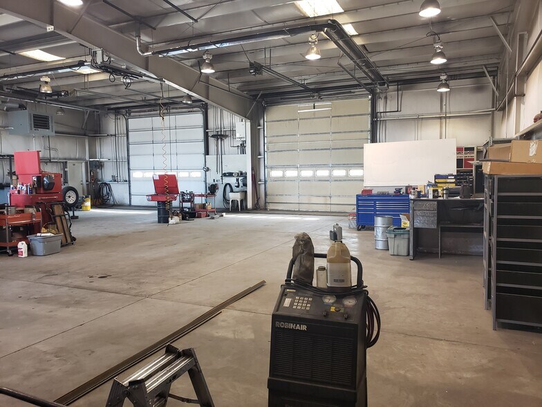 More Photos Of 838 S Main St, Pleasant Grove Warehouse For Sale