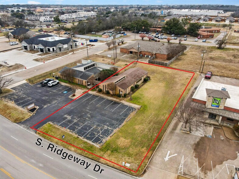 Primary Photo Of 303 N Ridgeway Dr, Cleburne Medical For Sale