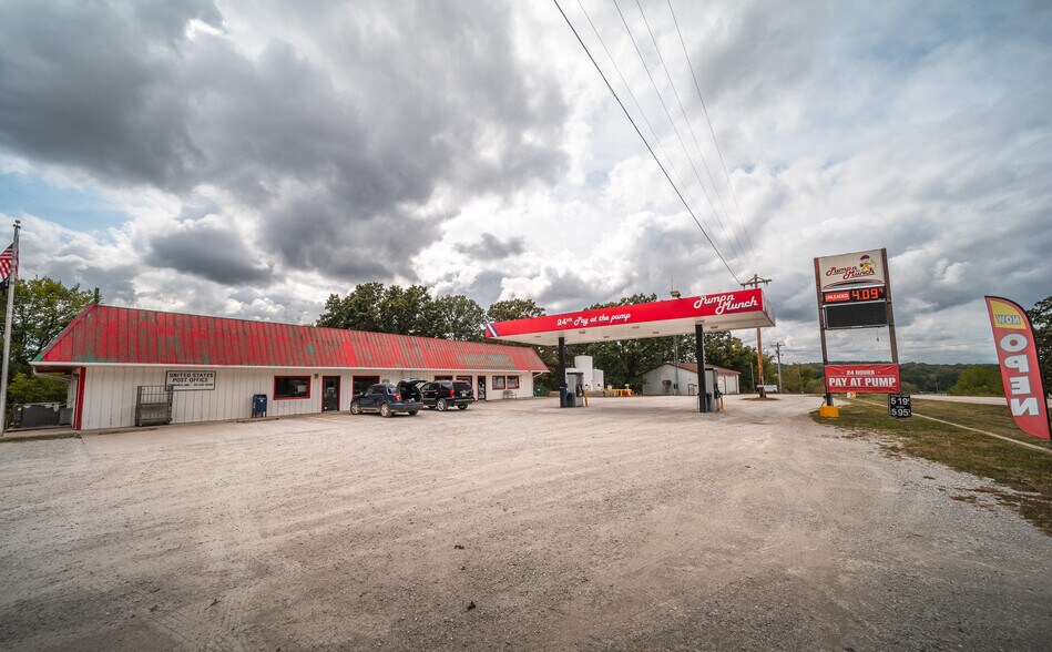 Primary Photo Of 29176 MO-7, Edwards General Retail For Sale