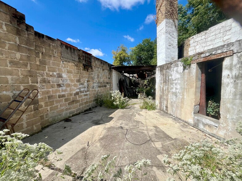 More Photos Of 344 E 25th St, Baltimore Industrial For Sale