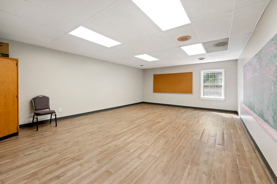 More Photos Of 4851 River Rd, Ellenwood Religious Facility For Sale