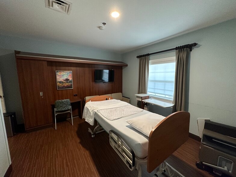 More Photos Of 8013 Majors Rd, Cumming Skilled Nursing Facility For Sale