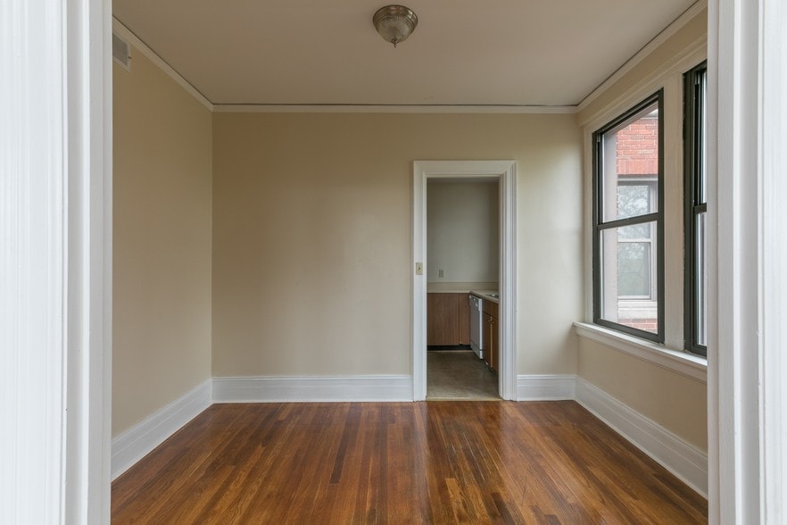 More Photos Of 870 Vine St, Chattanooga Apartments For Lease