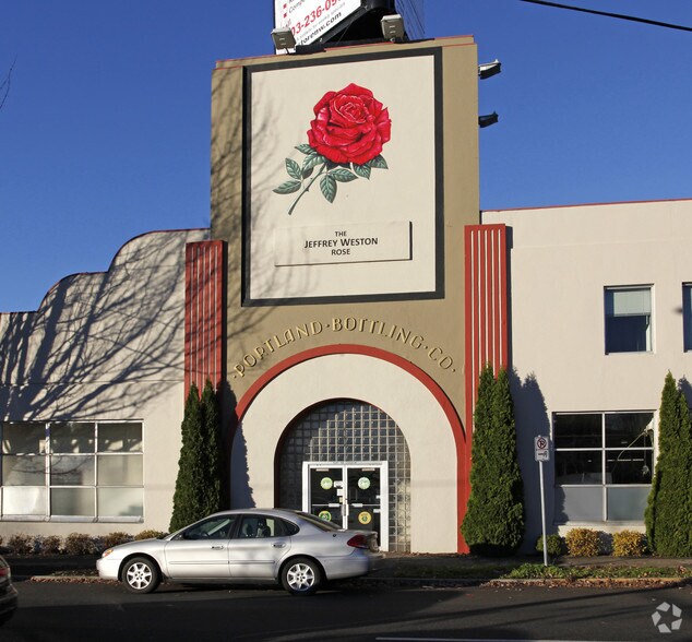 More Photos Of 1321 NE Davis St, Portland Unknown For Lease