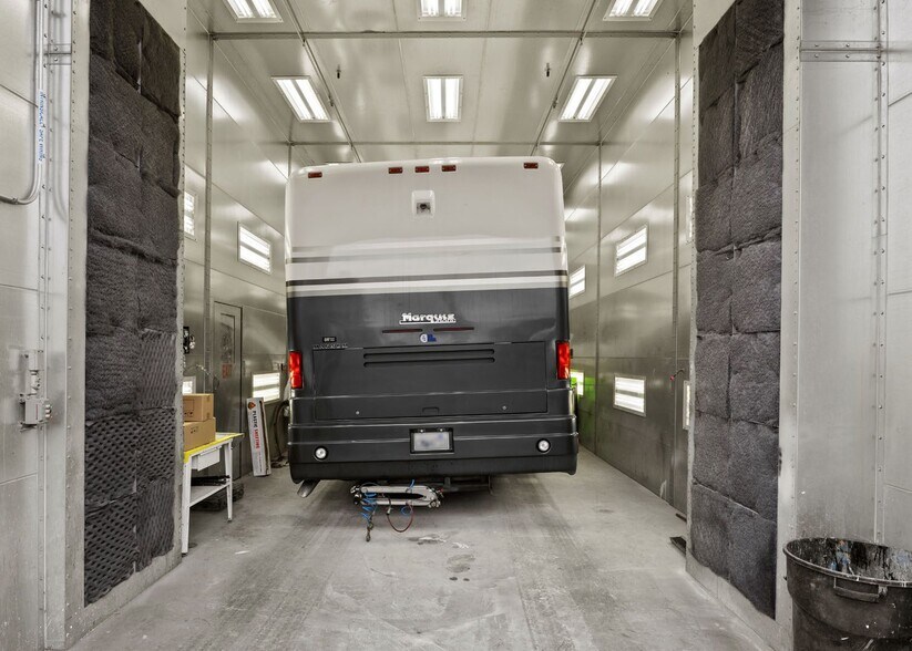More Photos Of 13000 Highway 99, Everett Showroom For Sale